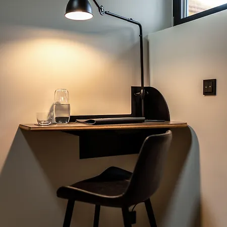 The Adams - Self Check In Hotel